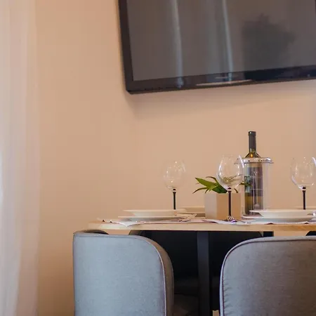 Aki Apartment *