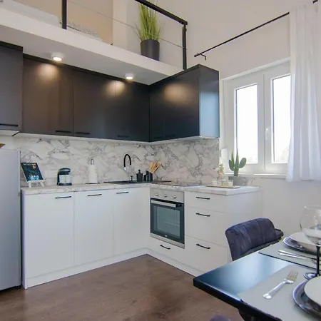 Apartment Aki *
