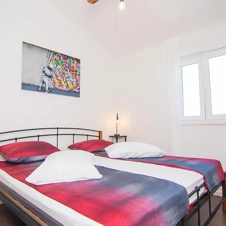 Aki Apartment
