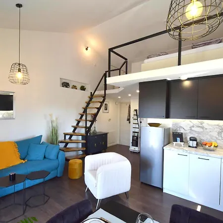 Aki Apartment